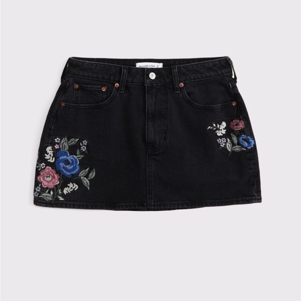 Abercrombie Curve Love Embroidered Denim Skirt